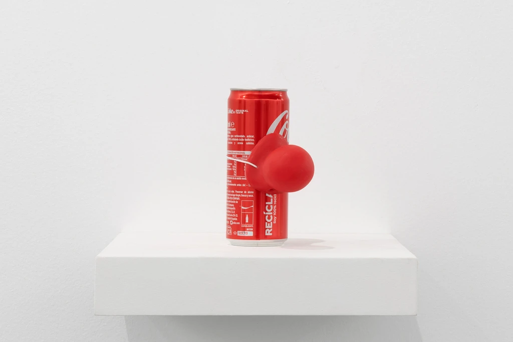 S/T (Coca Cola y nariz de payaso)