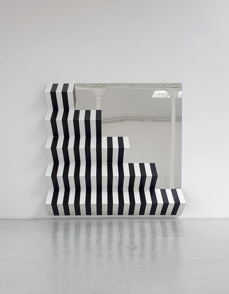 Prismes et miroirs: Haut-relief DBPF 4 7 A