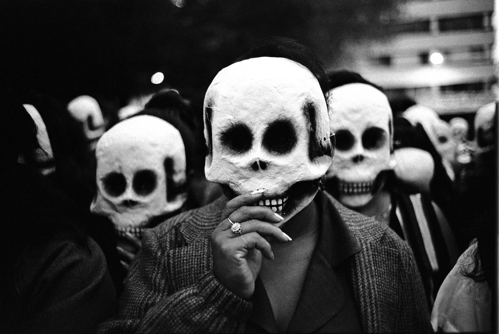 Rodriguez_Annual Day of the Dead procession in La Merced, organized by Humanos del Mundo, La Merced, Mexico City 1997
