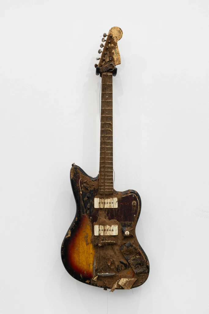 Bull Guitar Drag (after Christian Marclay) take 2