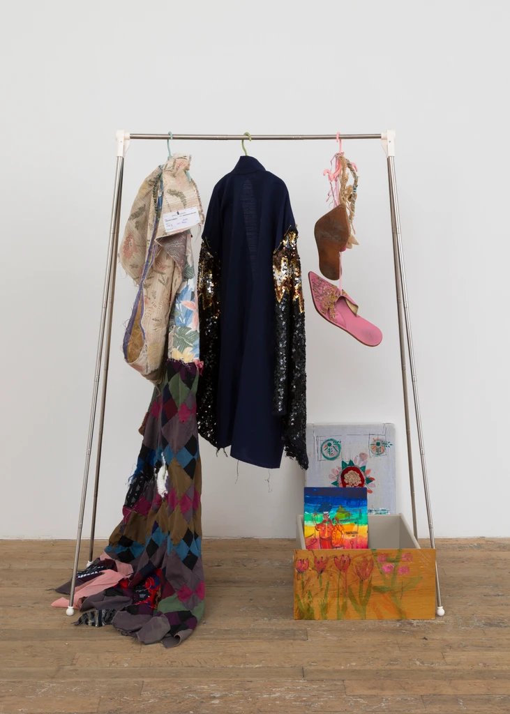 KIT 2 with floral framed tapestry cover