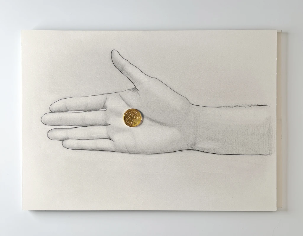 Dismembered (hand with coin)