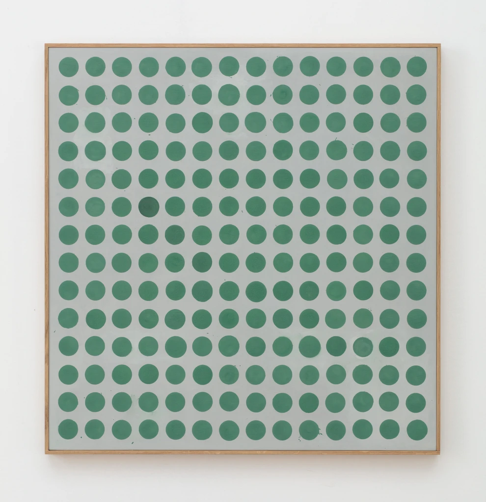 196 Green dots