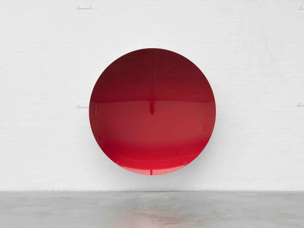 Apple, Red and Magenta on Silver
