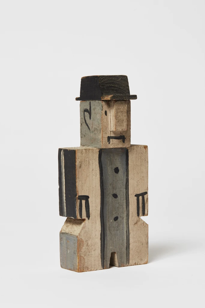 Sculpture. Hombre con sombrero