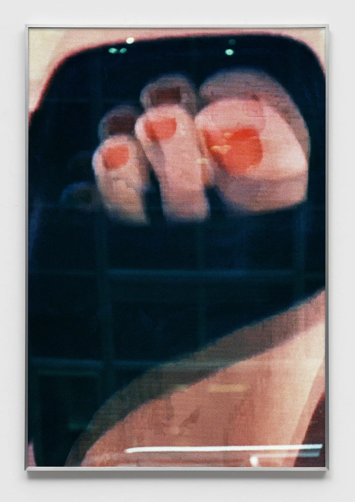 TOES
